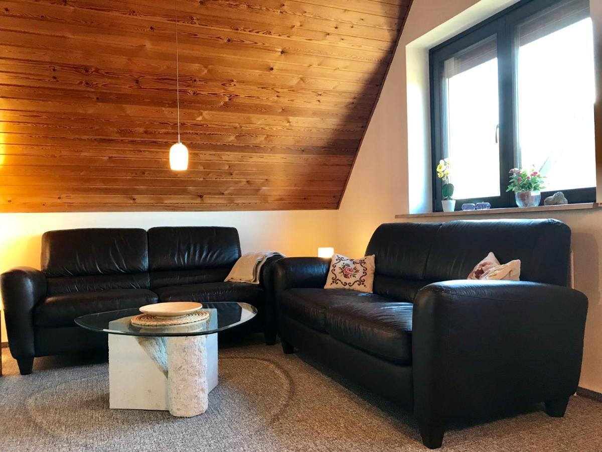 Mal Steinbock _ Ferienwohnung Anni Malente Eksteriør billede